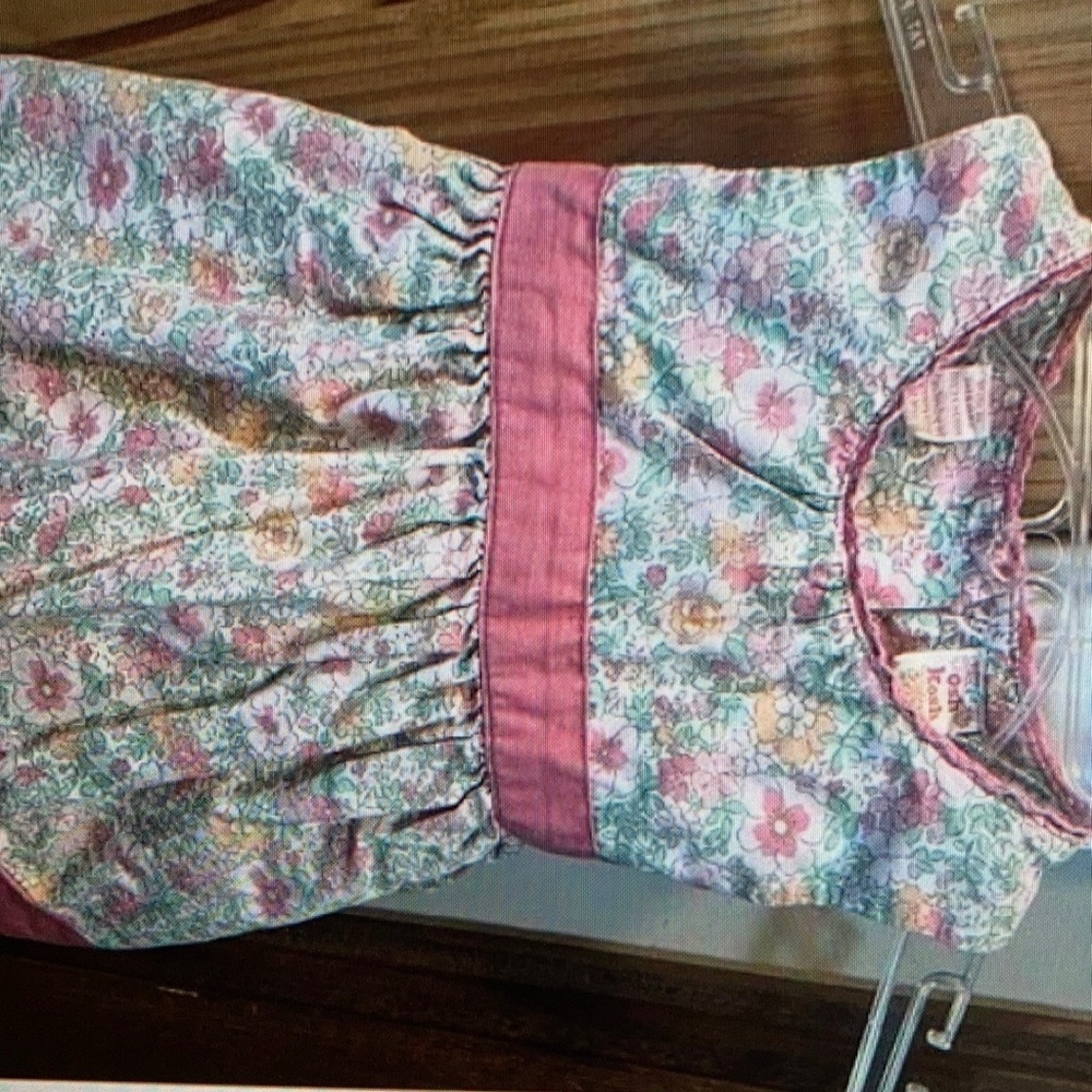 Buttons flowers vintage style floral design blouse